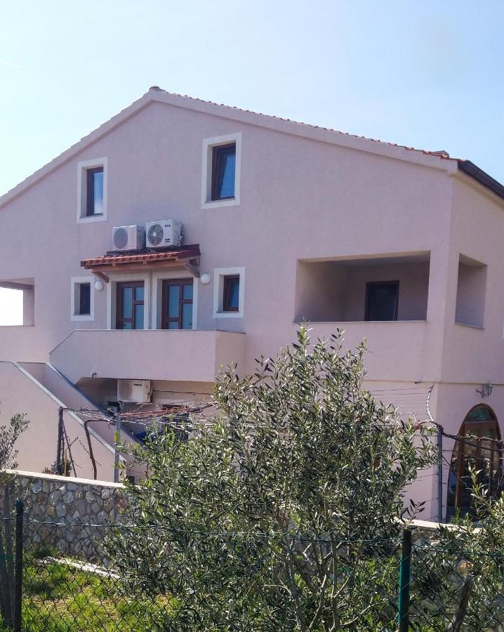 Apartments By The Sea Martinscica, Cres - 14334 외부 사진