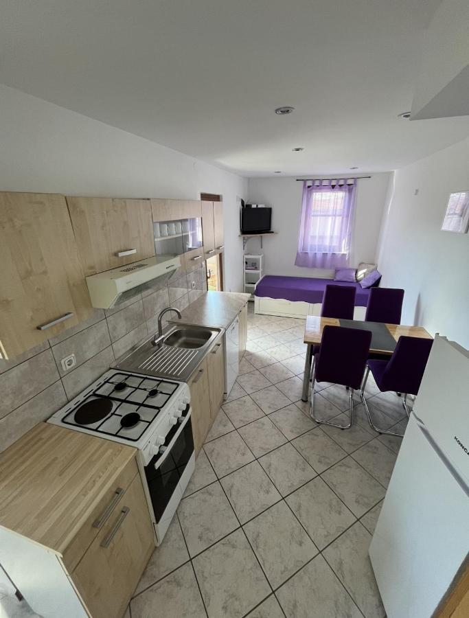 Apartments By The Sea Martinscica, Cres - 14334 외부 사진