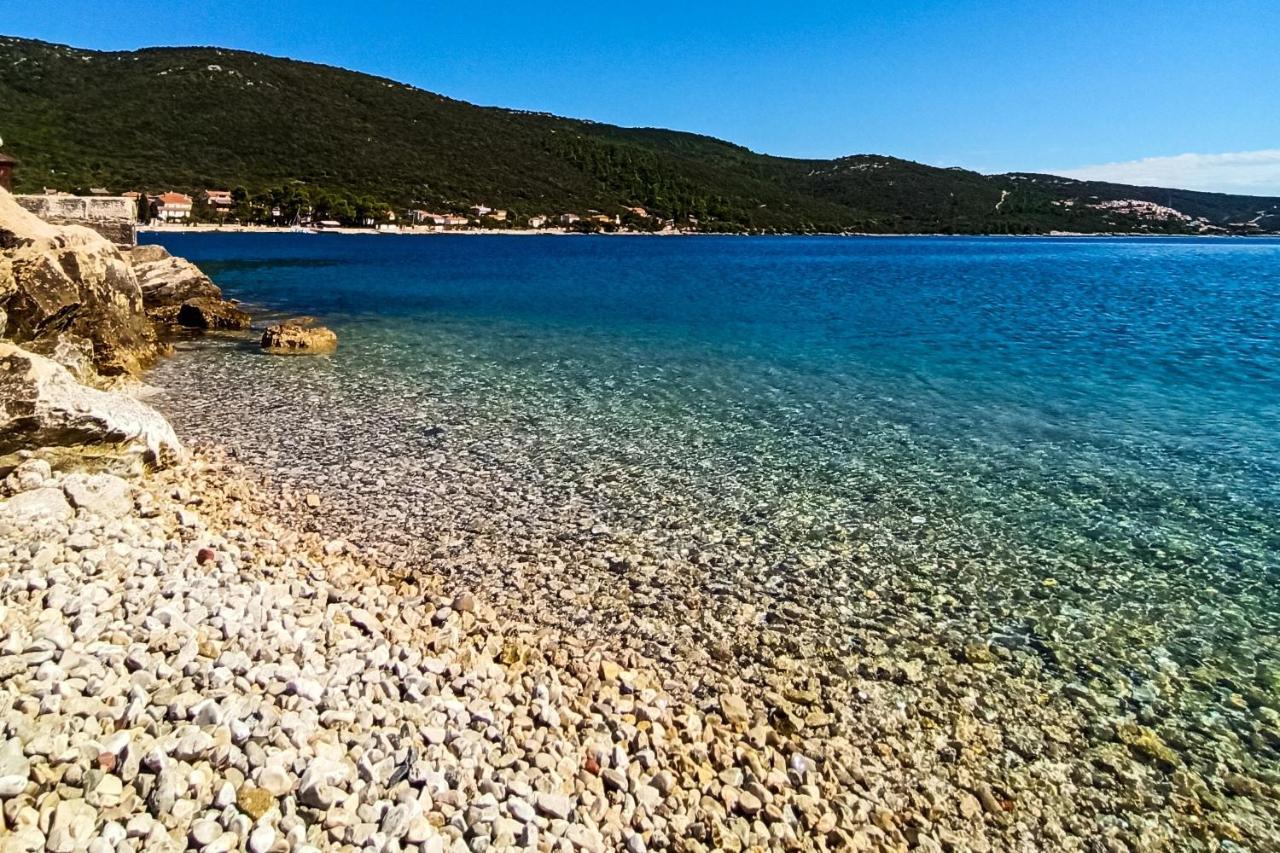 Apartments By The Sea Martinscica, Cres - 14334 외부 사진
