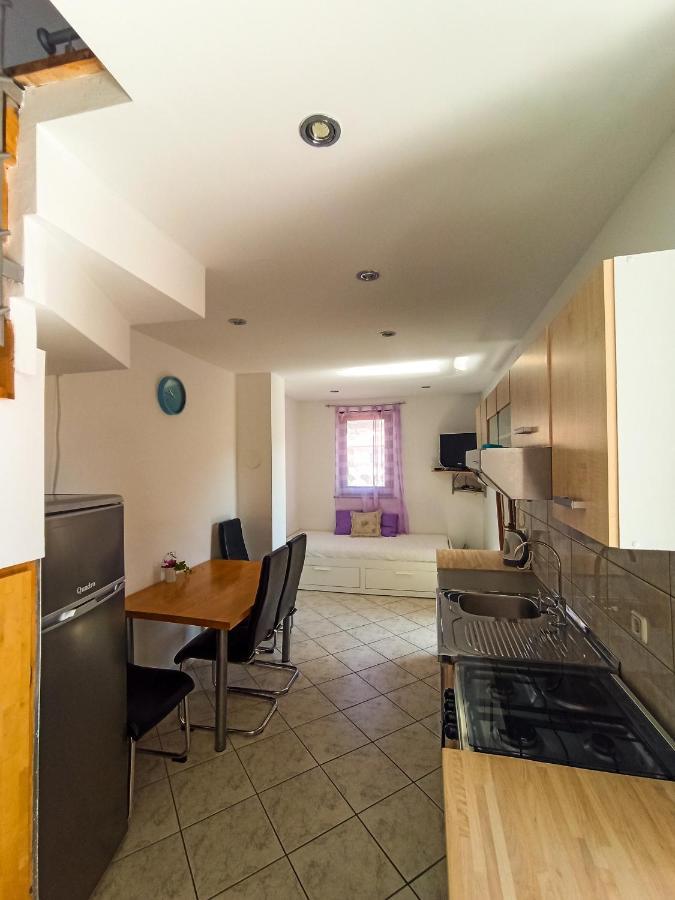 Apartments By The Sea Martinscica, Cres - 14334 외부 사진
