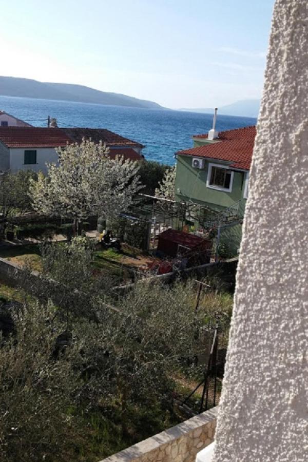 Apartments By The Sea Martinscica, Cres - 14334 외부 사진