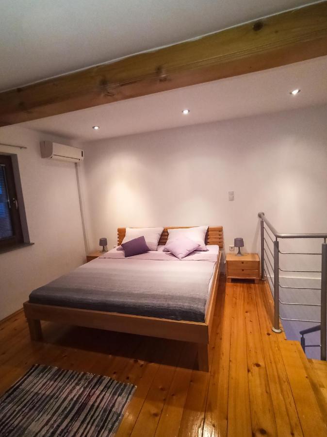 Apartments By The Sea Martinscica, Cres - 14334 외부 사진
